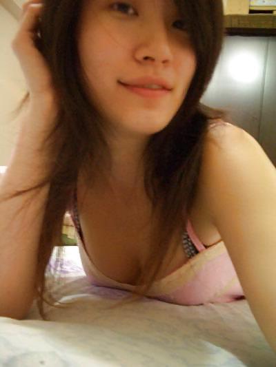 20P Taiwan Hot Girl