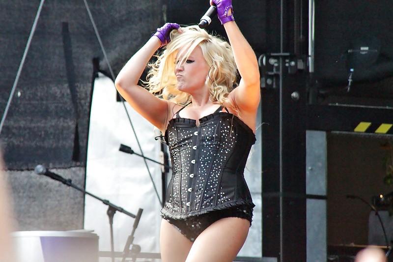 10P German Popstar NUDE Natalie Horler