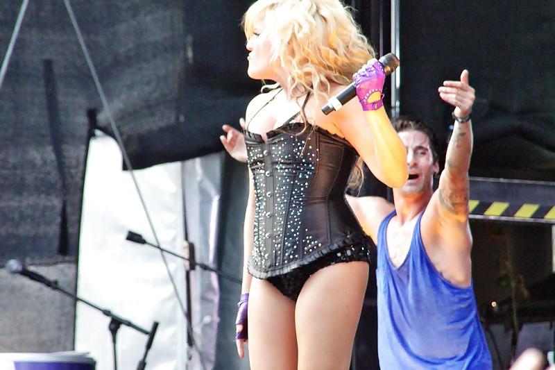 10P German Popstar NUDE Natalie Horler