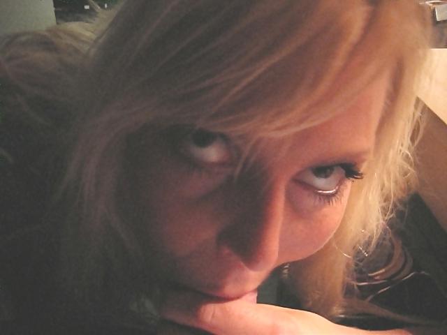 18P Hot Milf Simone