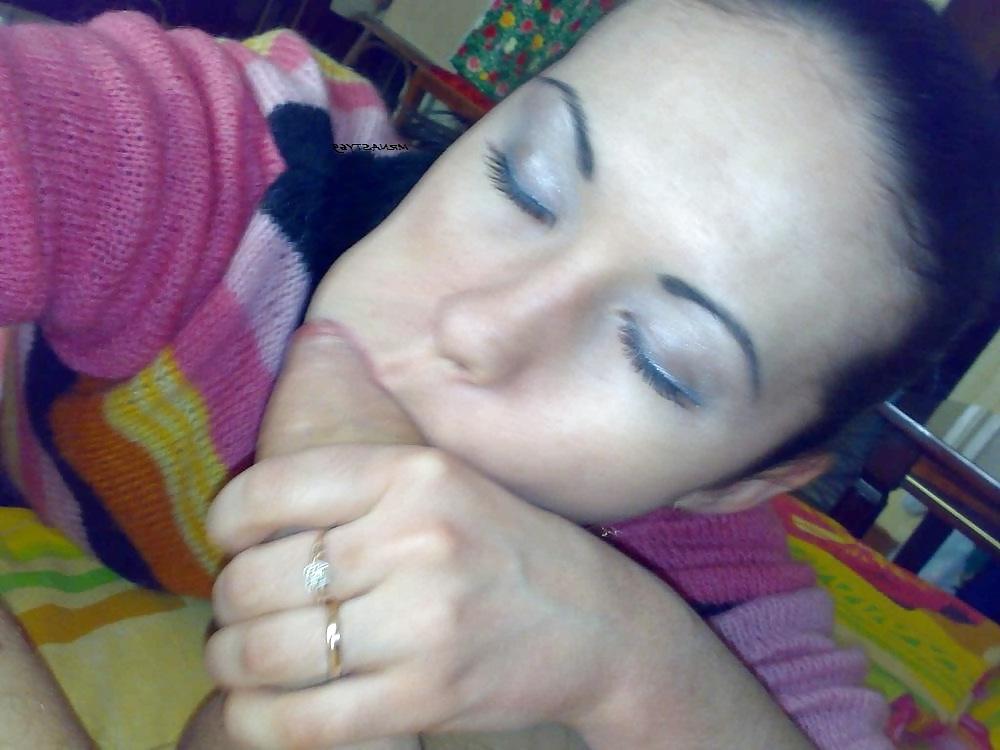 12P Hot Latina Wife Loves Sucking Cock 
