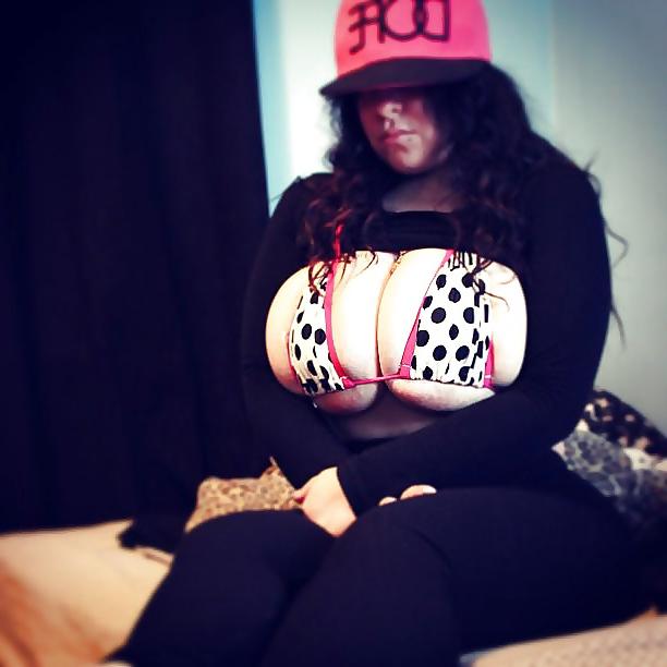 25P Massive tits