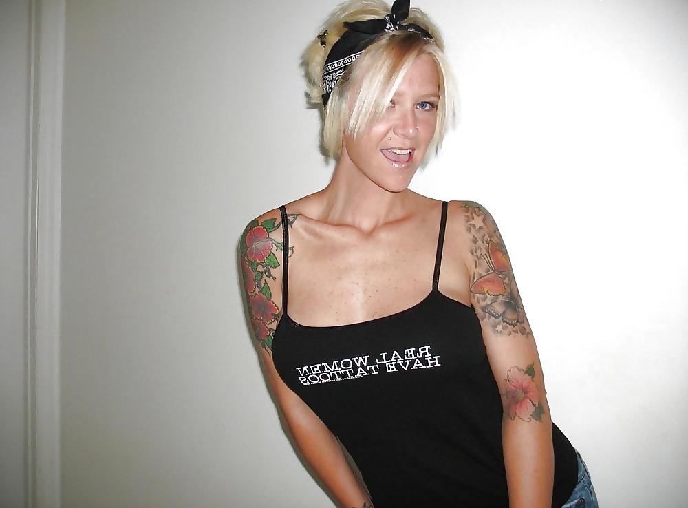 25P Loving big tits tattooed girls
