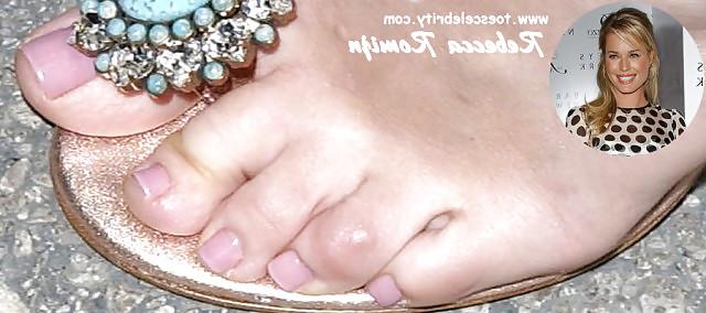 16P Celebrity Toes