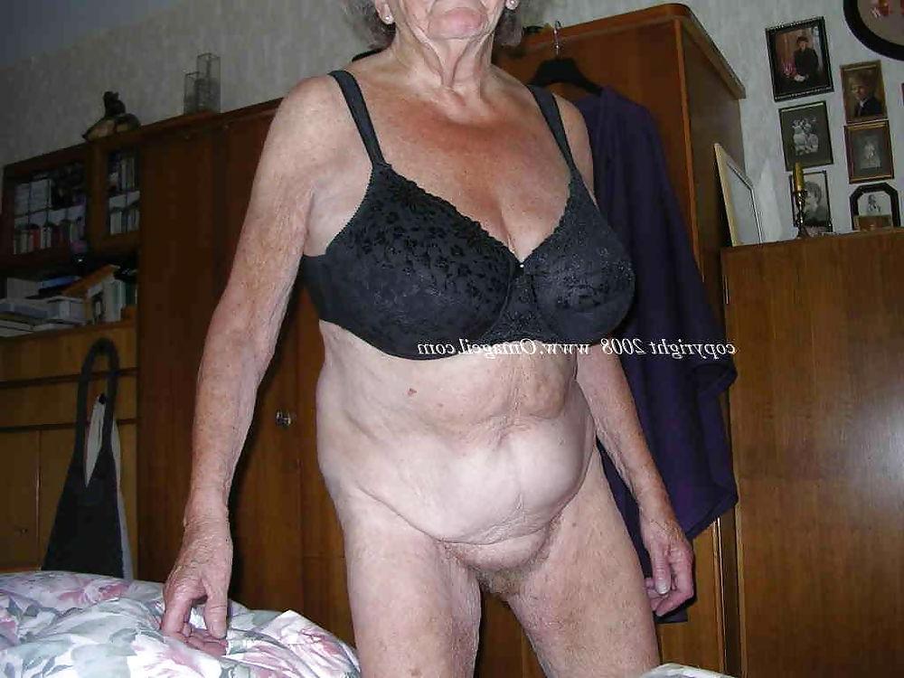 20P Mature-BBW-Ladies 385