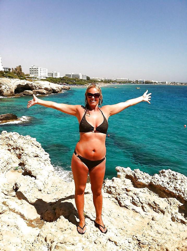 25P Hot MILF and Mature 2
