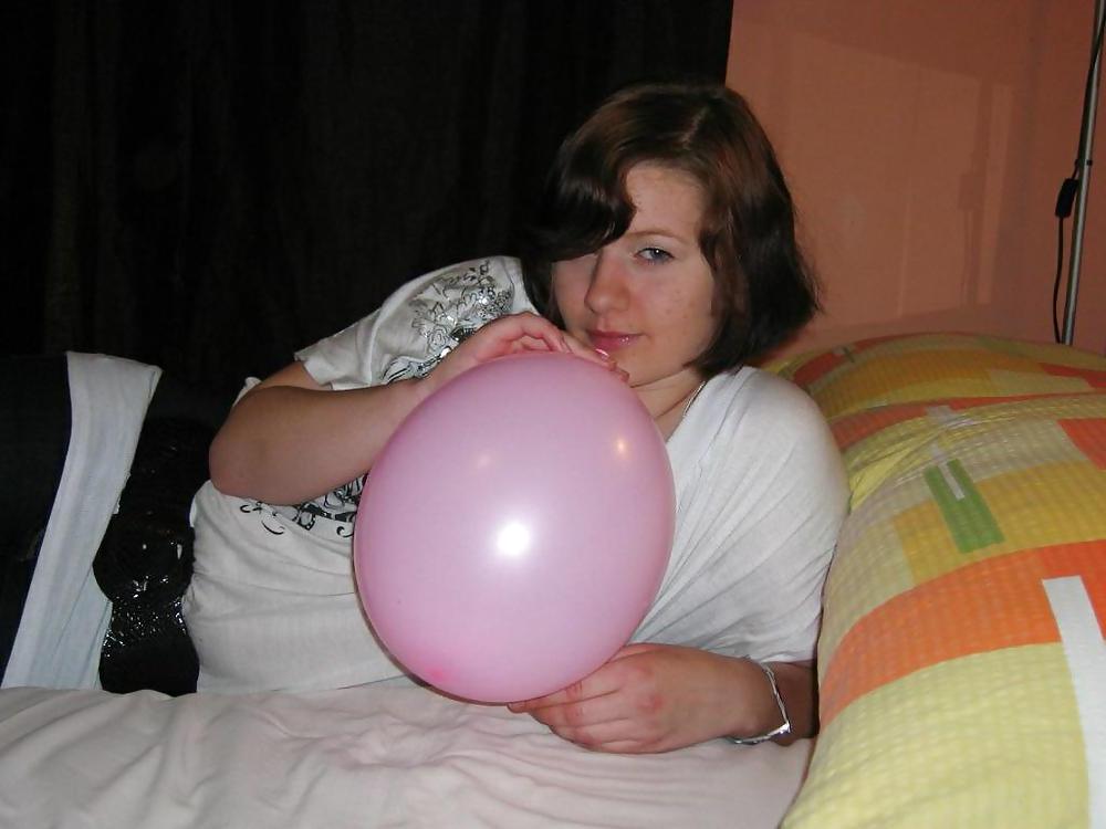 25P Balloon girls