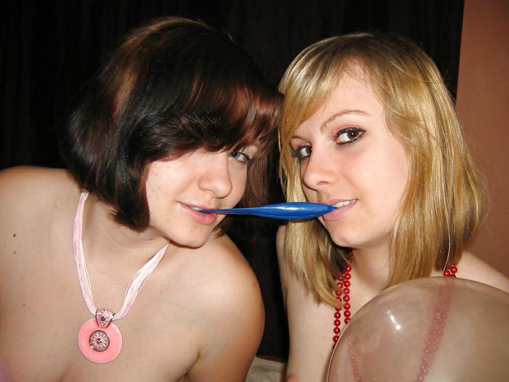 25P Balloon girls