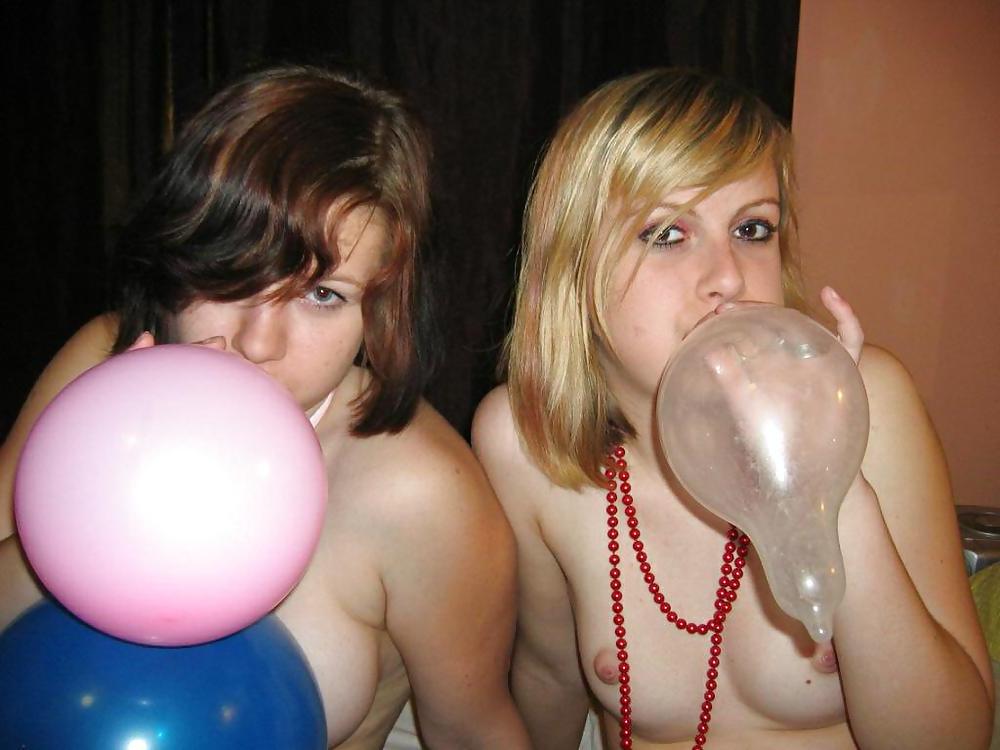25P Balloon girls