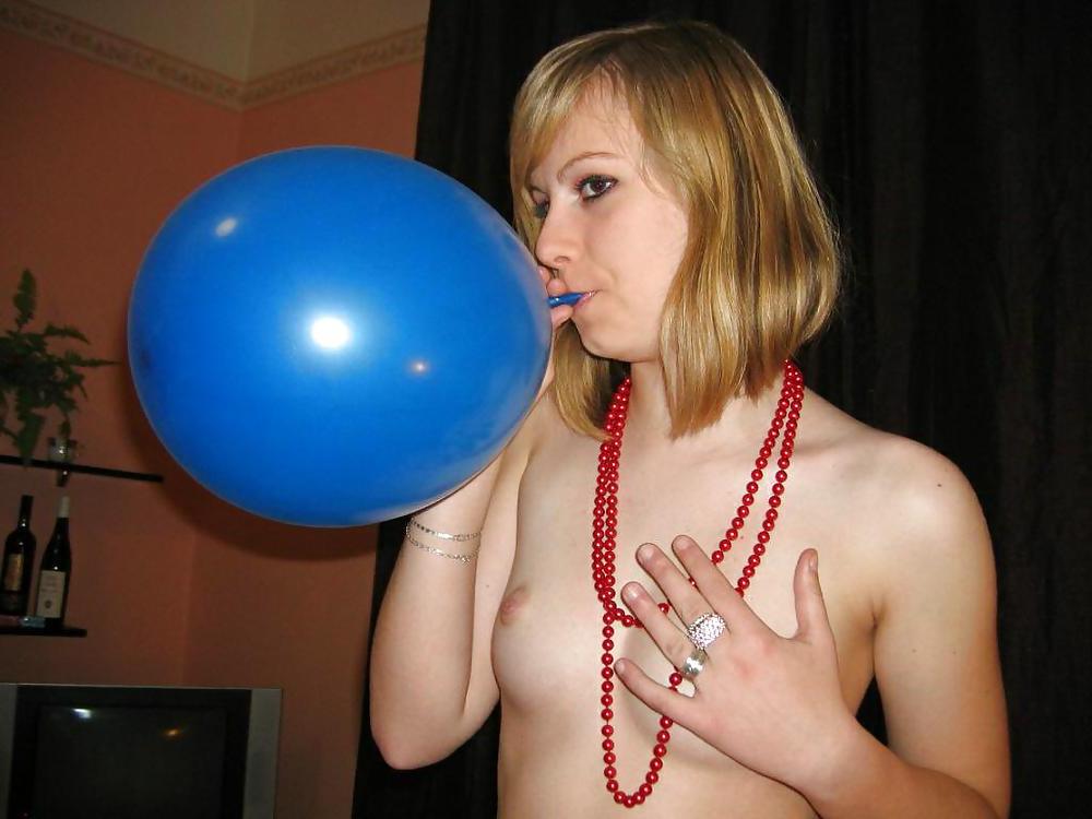 25P Balloon girls