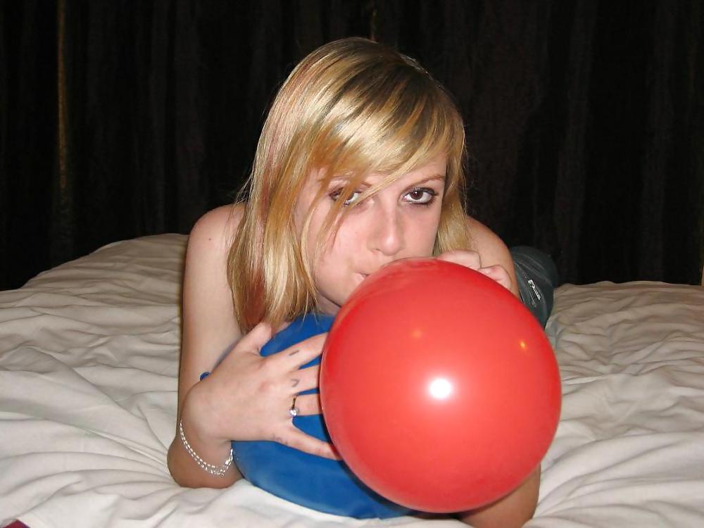 25P Balloon girls