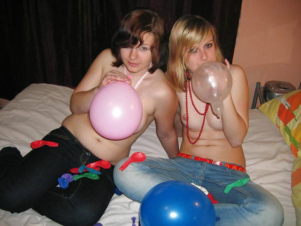 25P Balloon girls