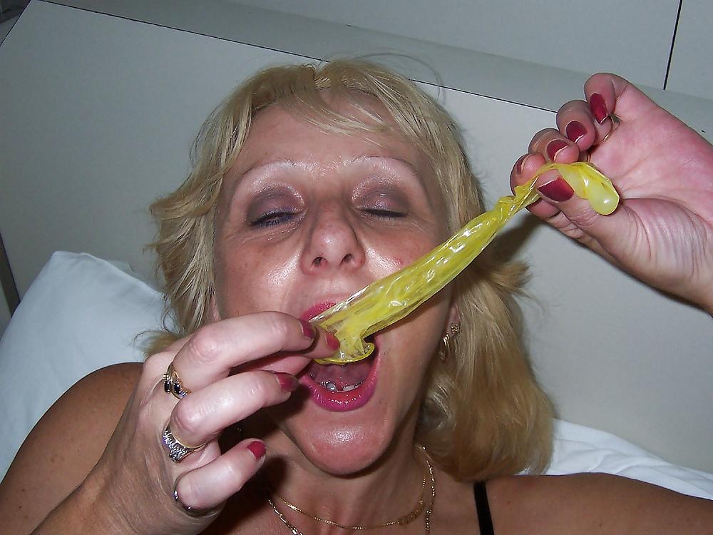 25P Matures of all shapes and sizes hairy and shaved 21