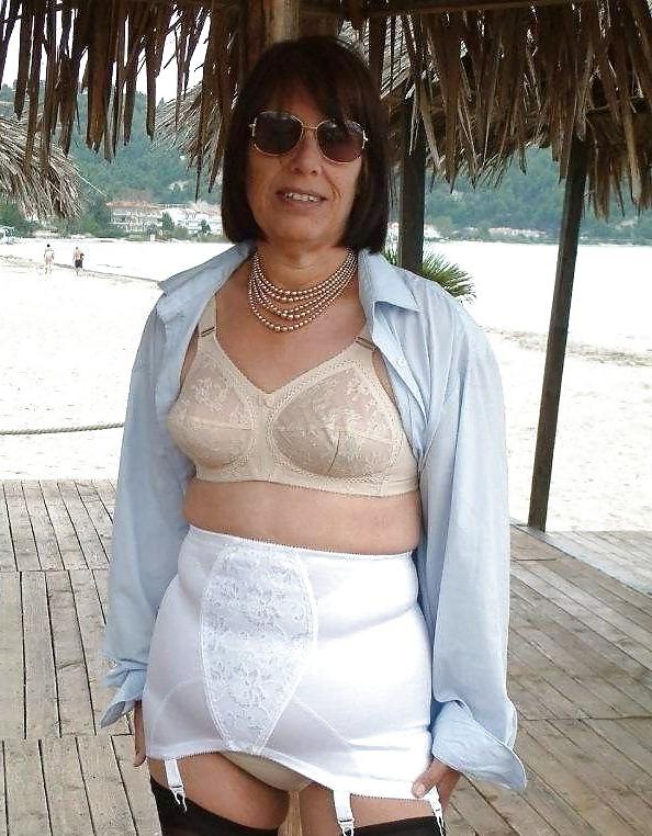 20P Mature-BBW-Ladies 398