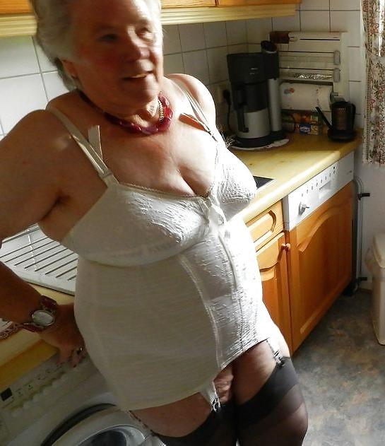 20P Mature-BBW-Ladies 398