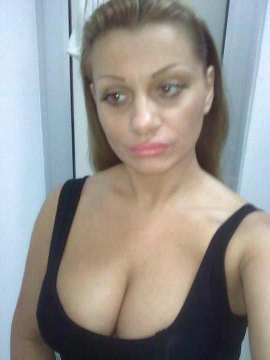 25P Vesna MILF from Serbia VOL. 4