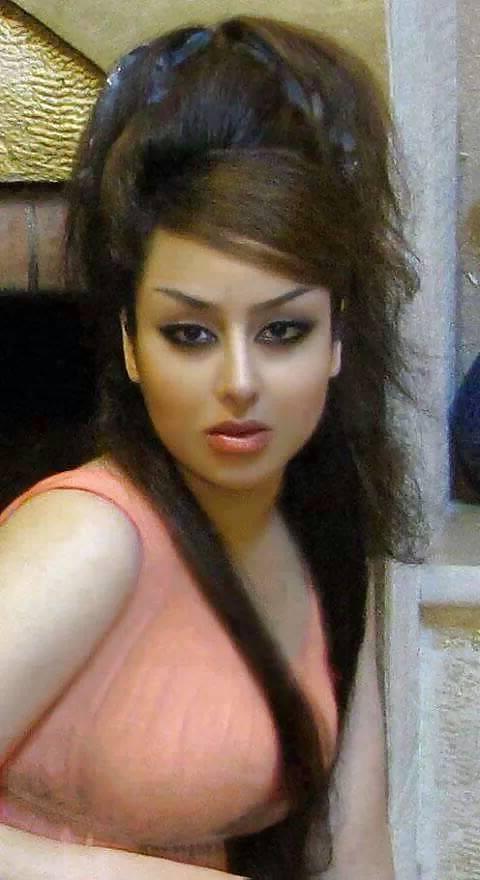 16P Hot Iranian Women Part 4