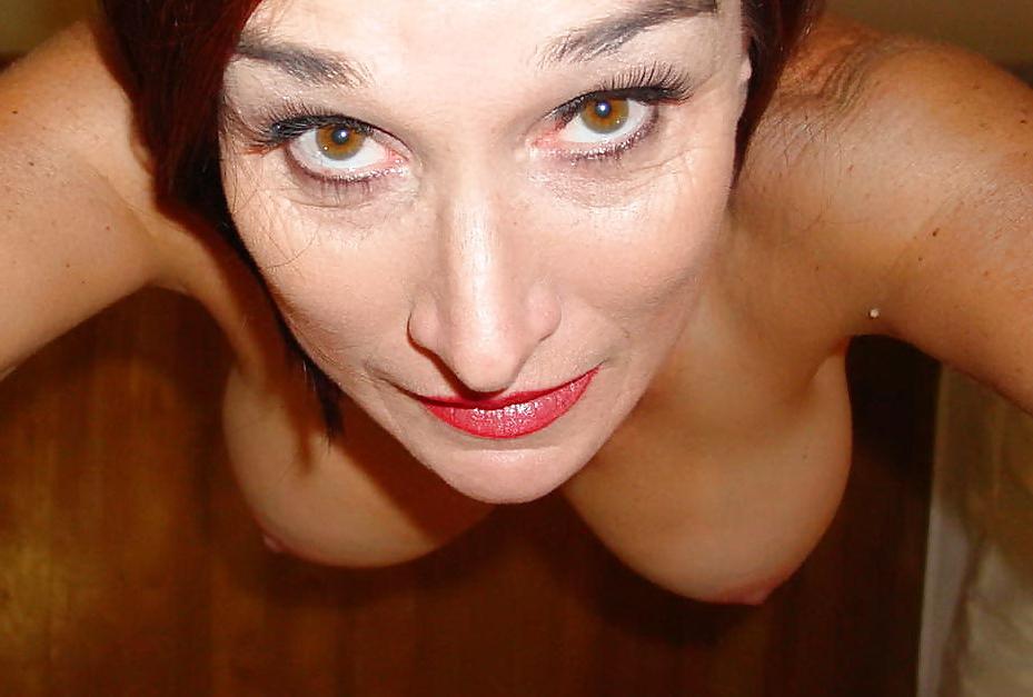 10P Exotic Mature Women 38