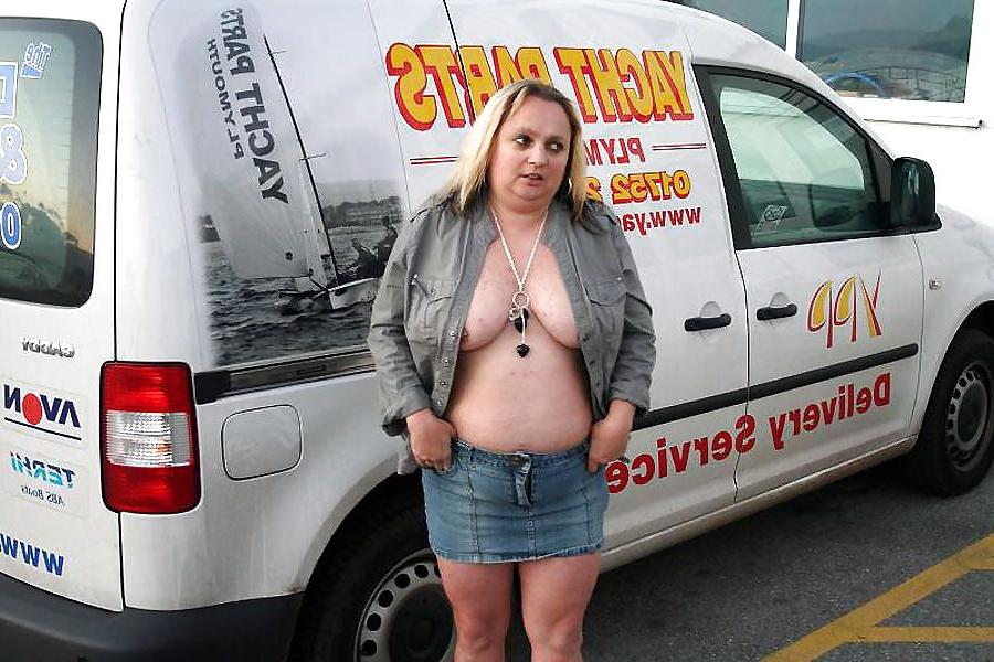 25P Matures of all shapes and sizes hairy and shaved 43