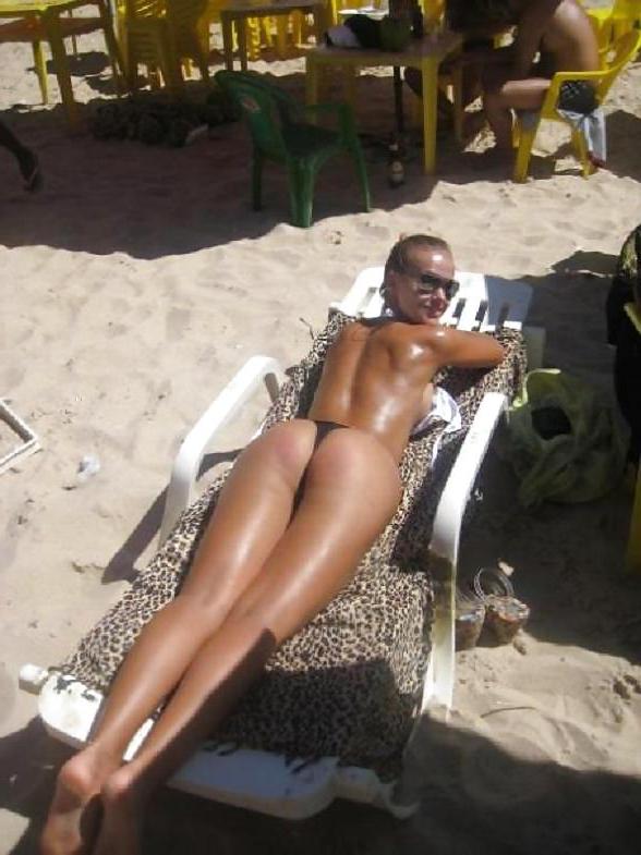 23P Italian women: azzura