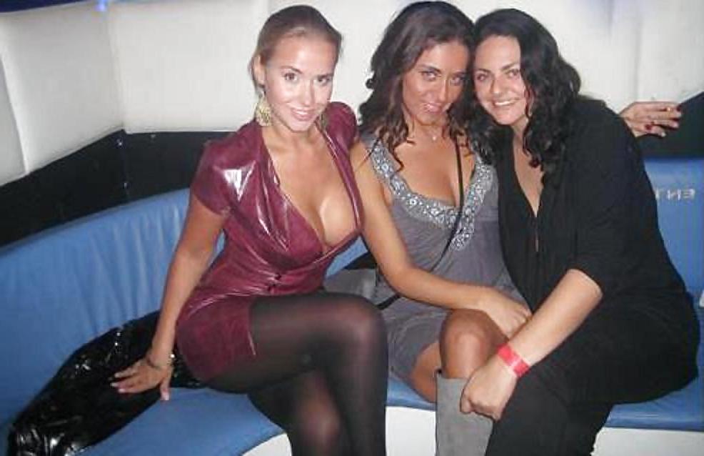 23P Italian women: azzura