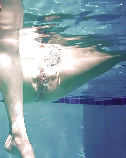 7P Creampie underwater