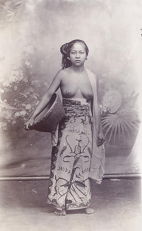 16P Vintage Ilsand Girls