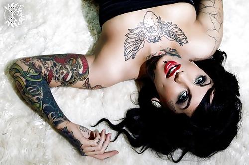 25P tattoo girls