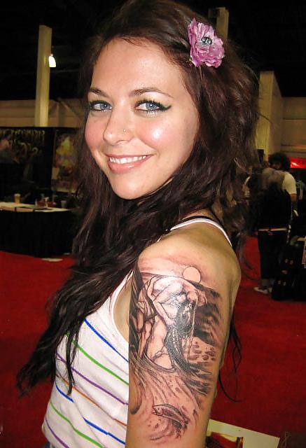 25P tattoo girls