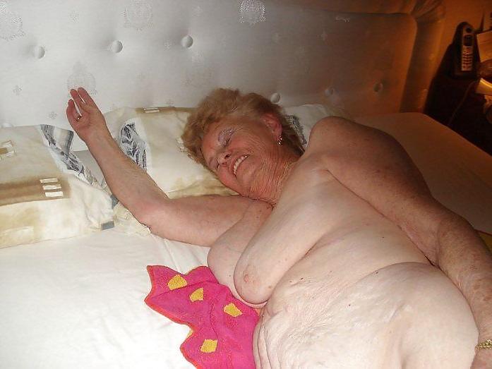 20P Saggy tits 53.