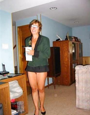 15P N. C. - Anonymous MILF posing