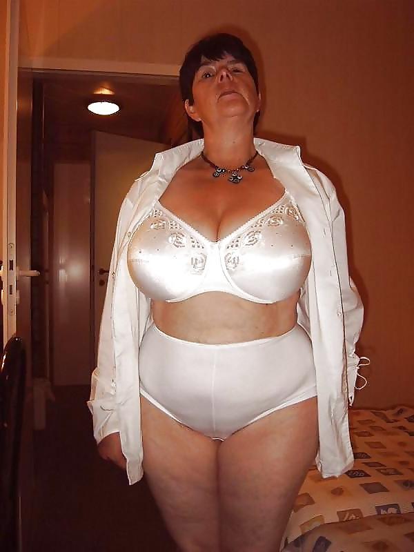 24P Mature women in underwear.