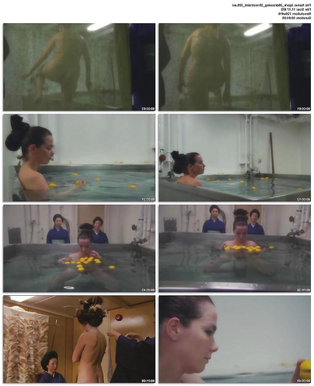21P Celebs Naked 03