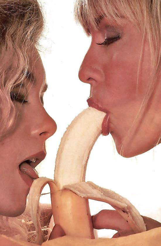 12P Banana love...