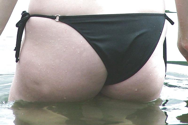25P Thong and g string bikini ass exhibitionist