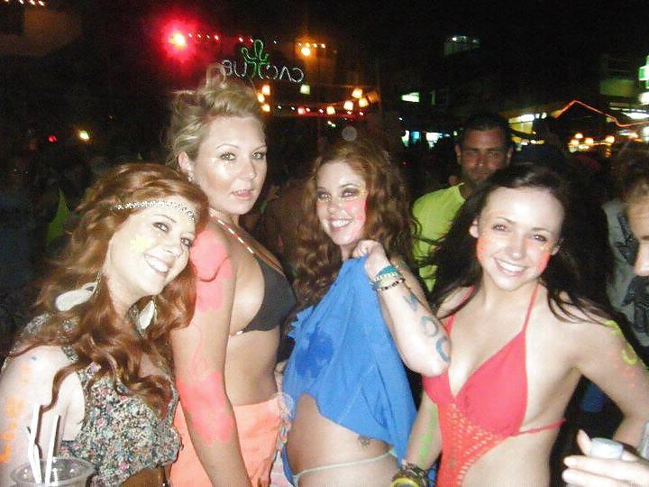 8P Hot Irish chicks 2
