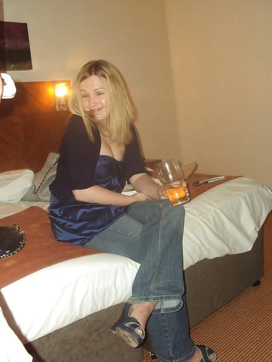 25P Hot Irish chicks....plz comment