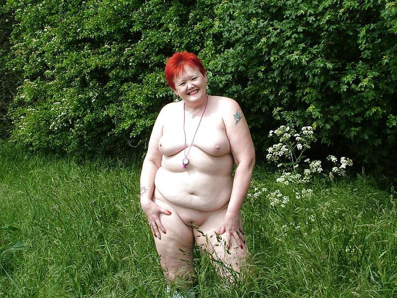 8P Mature BBW Valgasmic from Tamworth Staffordshire UK