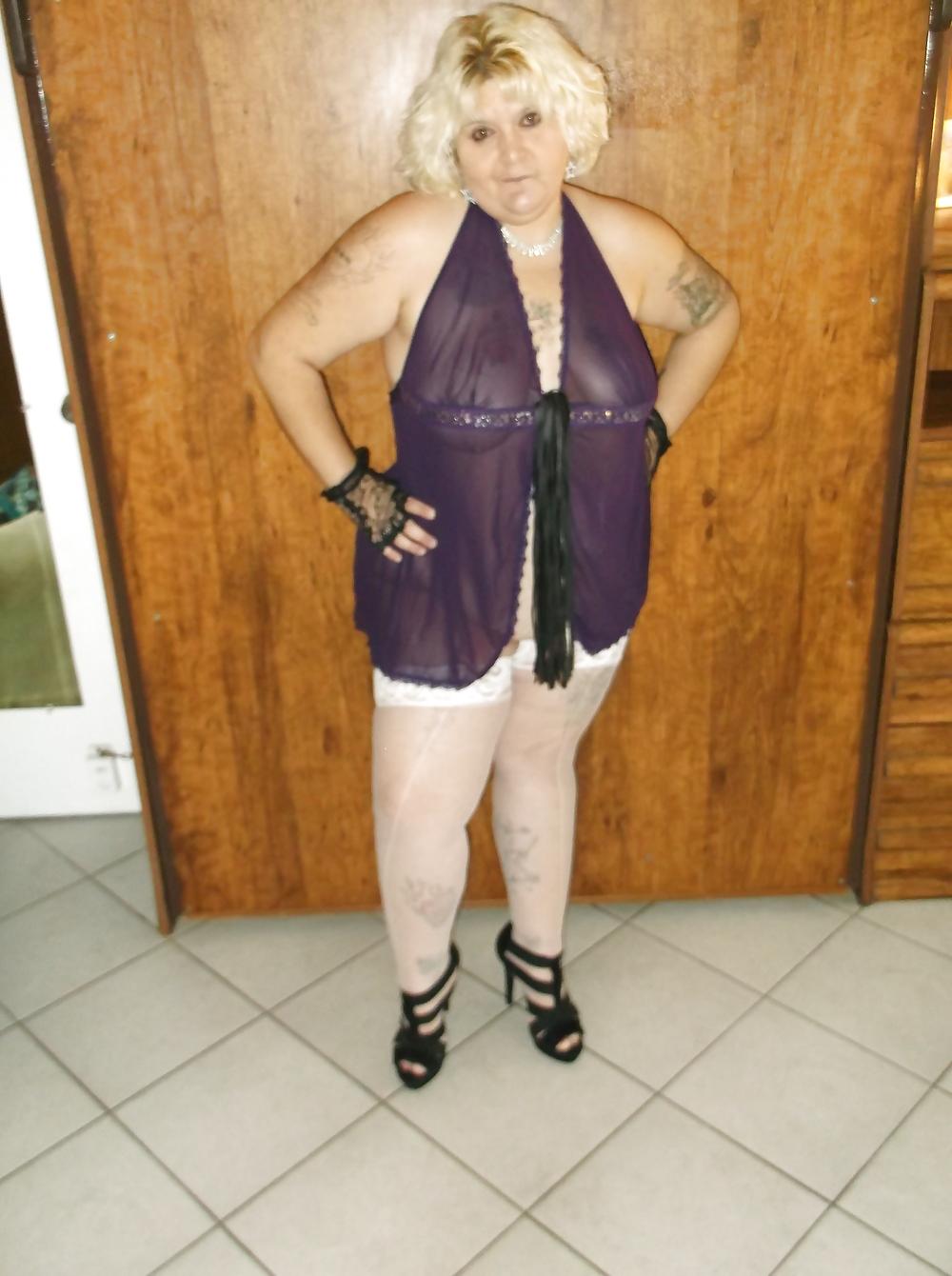 25P Granny  posing in purple