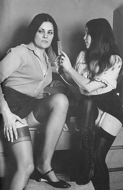 14P Vintage lesbian secretaries