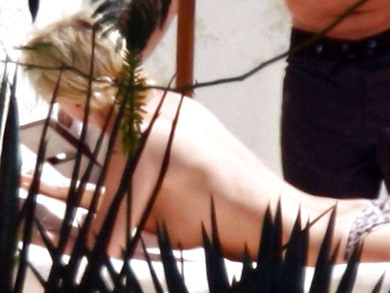 7P Paris Hilton Topless Sunbathing in Mexico 