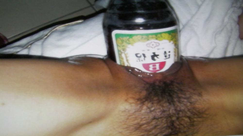 25P Taiwan wife public pussy bottle insertion