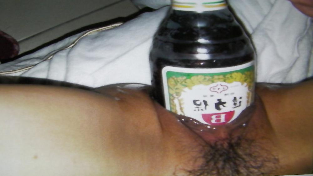 25P Taiwan wife public pussy bottle insertion