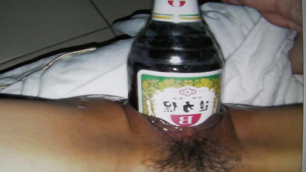 25P Taiwan wife public pussy bottle insertion