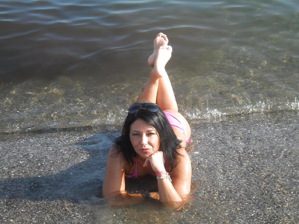 17P Italian women: Amy