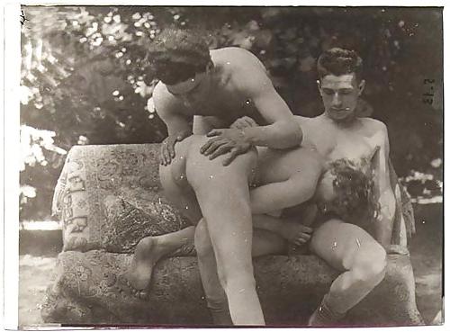 25P Vintage Amateurs and Porn