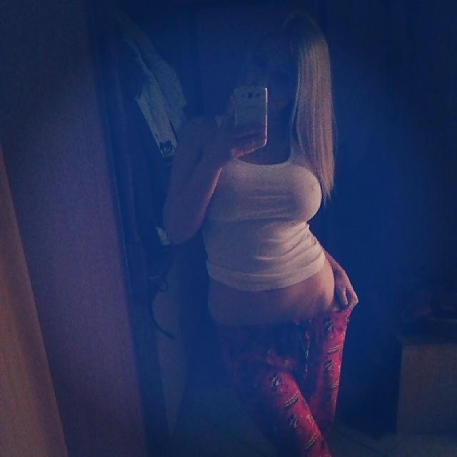 25P Polish slut