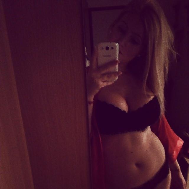 25P Polish slut