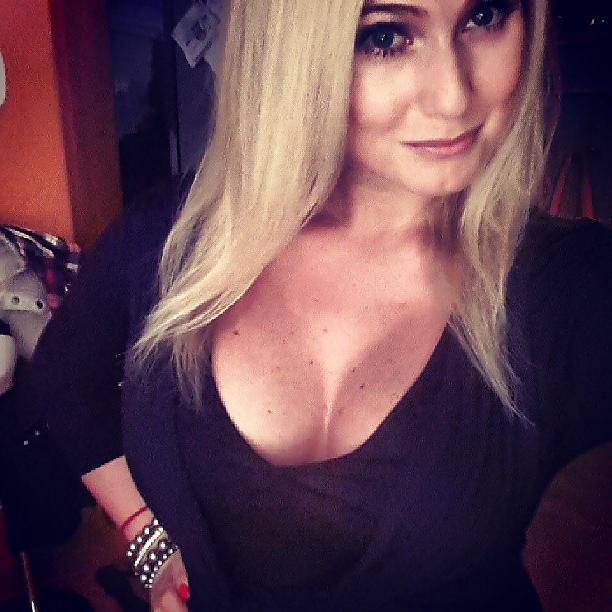 25P Polish slut
