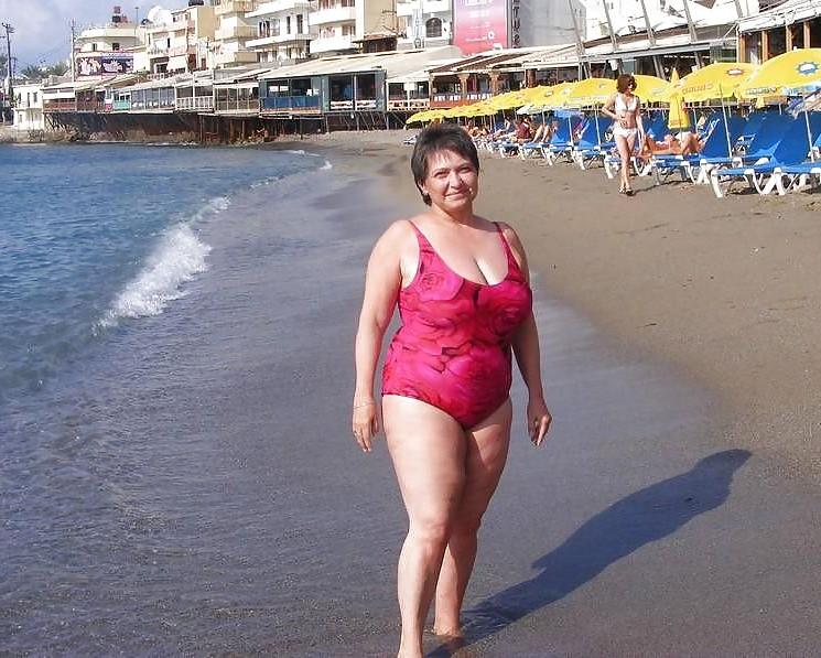 16P Mature-BBW-Ladies 400